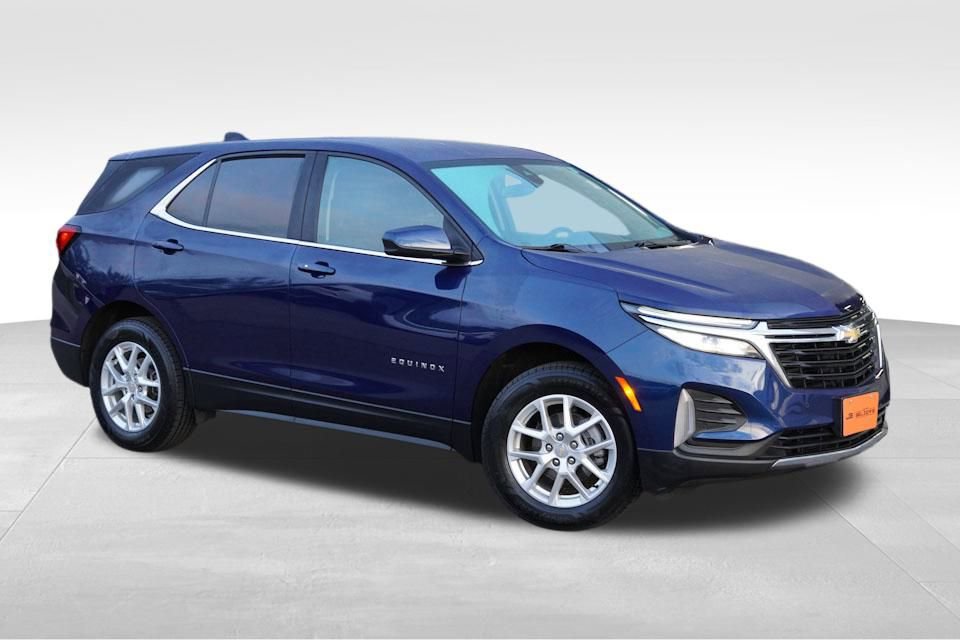 2023 Chevrolet Equinox LT photo 2