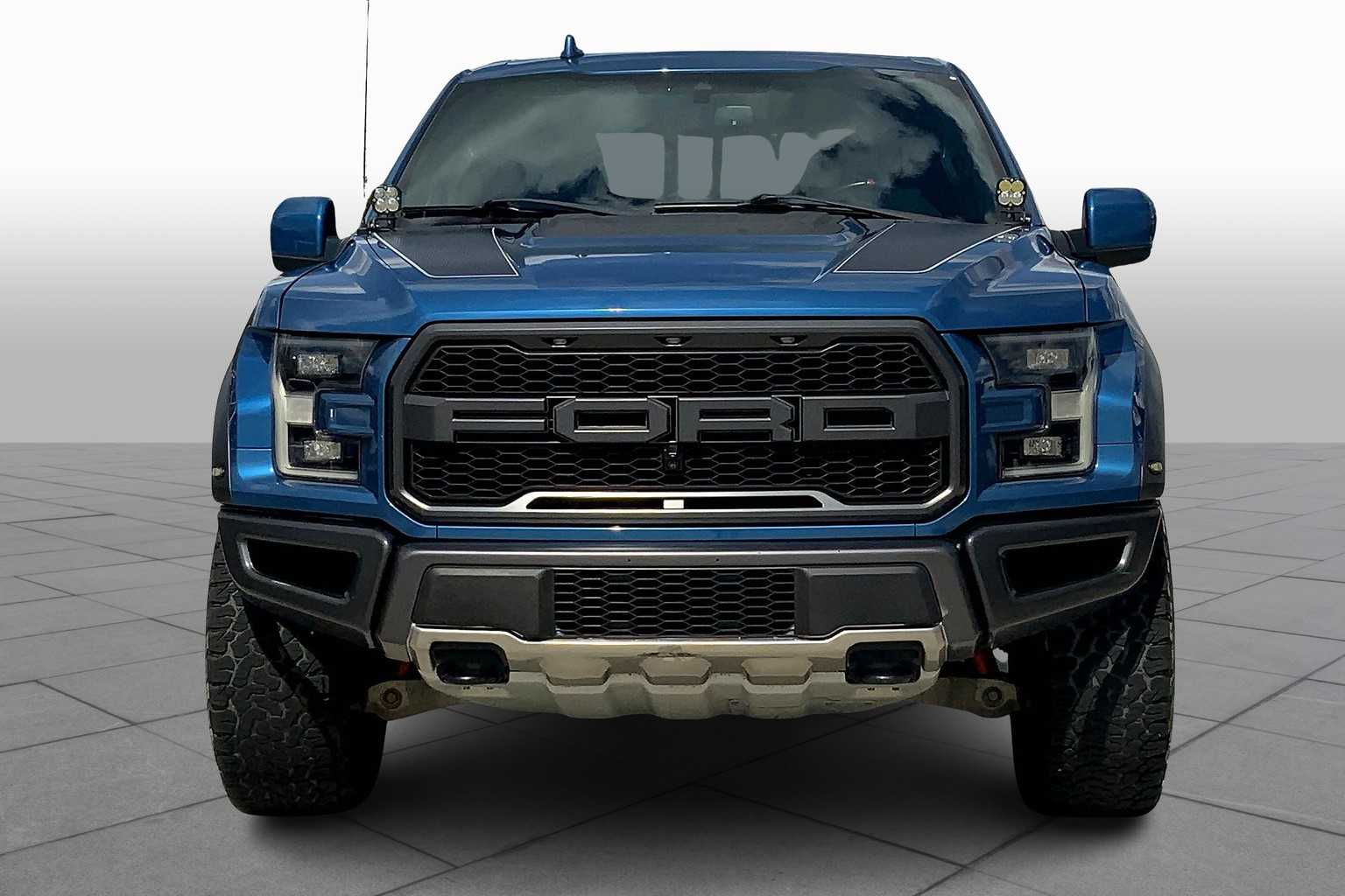 2019 Ford F-150 Raptor photo 3