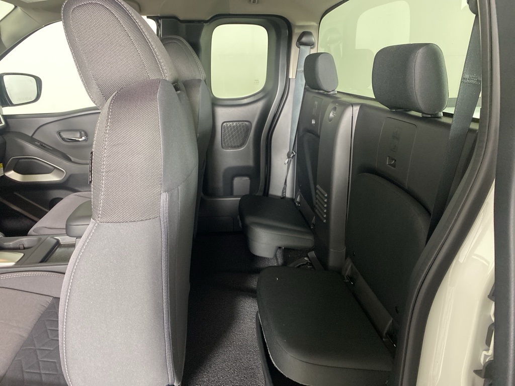 2025 Nissan Frontier SV photo 23