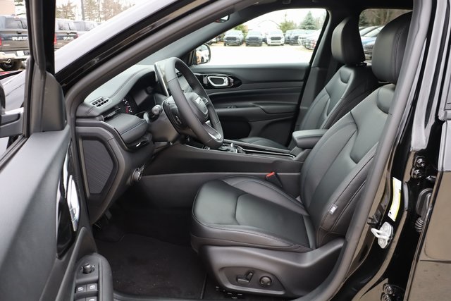 2026 Jeep Compass Limited Altitude photo 4