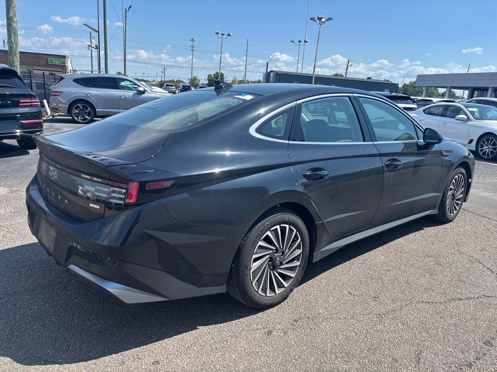 2024 Hyundai Sonata Hybrid SEL photo 3