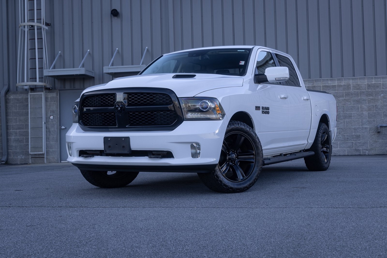 2017 RAM Ram 1500 Pickup Night's photo
