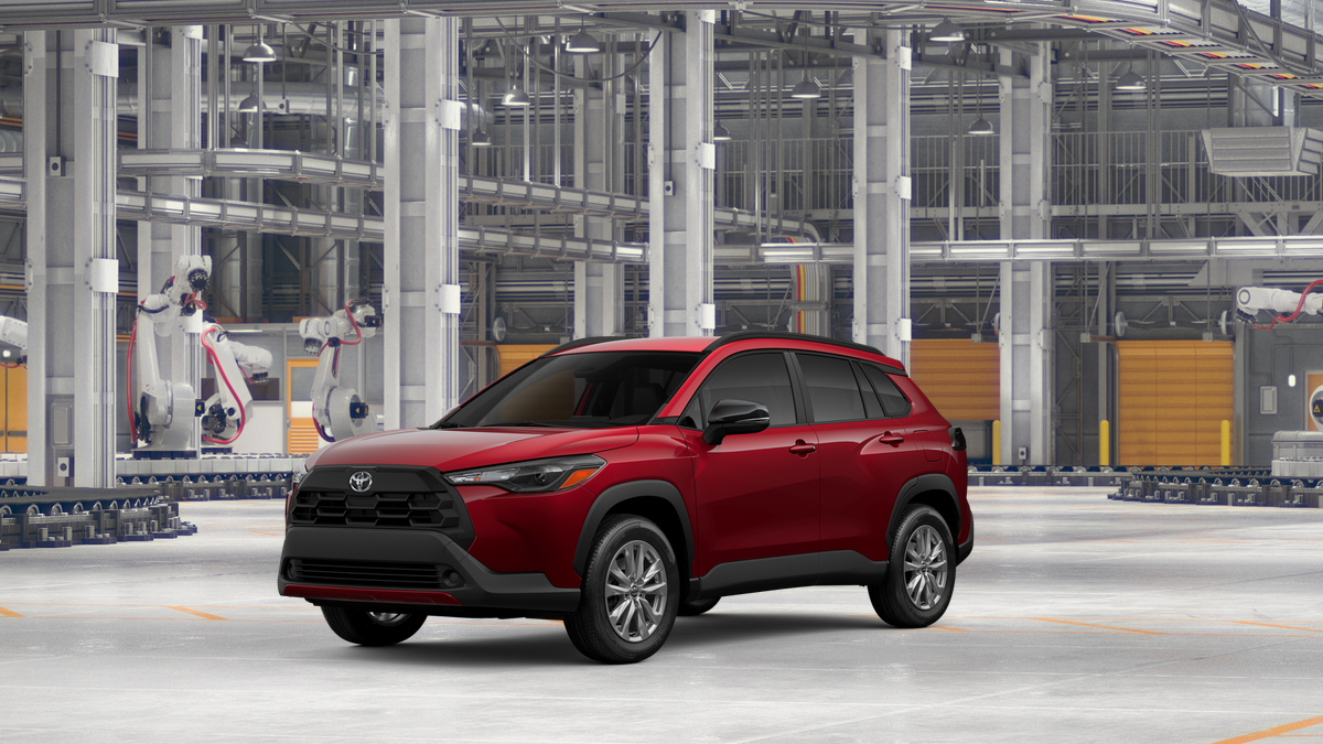 2026 Toyota Corolla Cross LE's photo