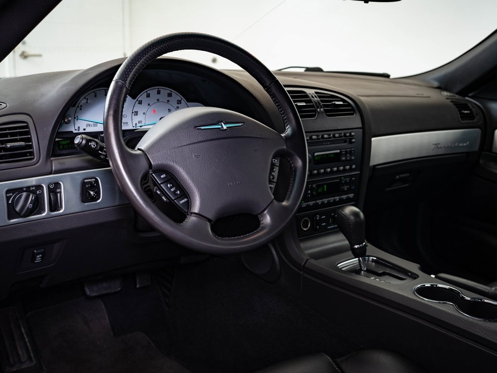 2002 Ford Thunderbird Base photo 4
