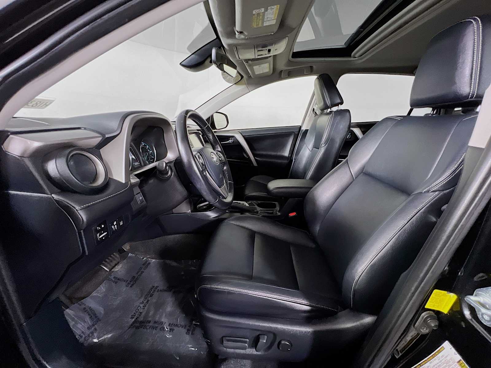 2016 Toyota RAV4 Hybrid Limited photo 21