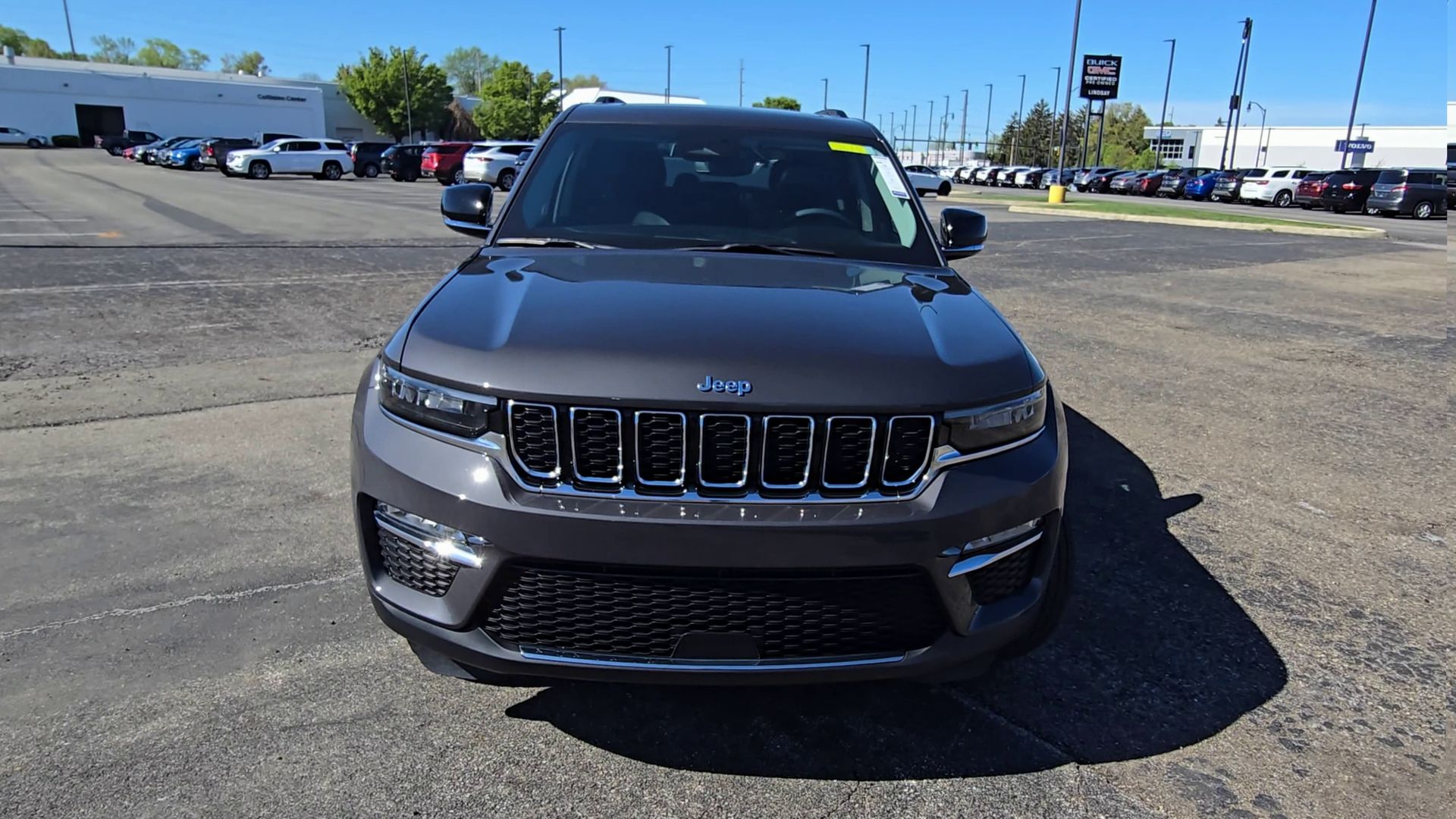 2023 Jeep Cherokee Base photo 36