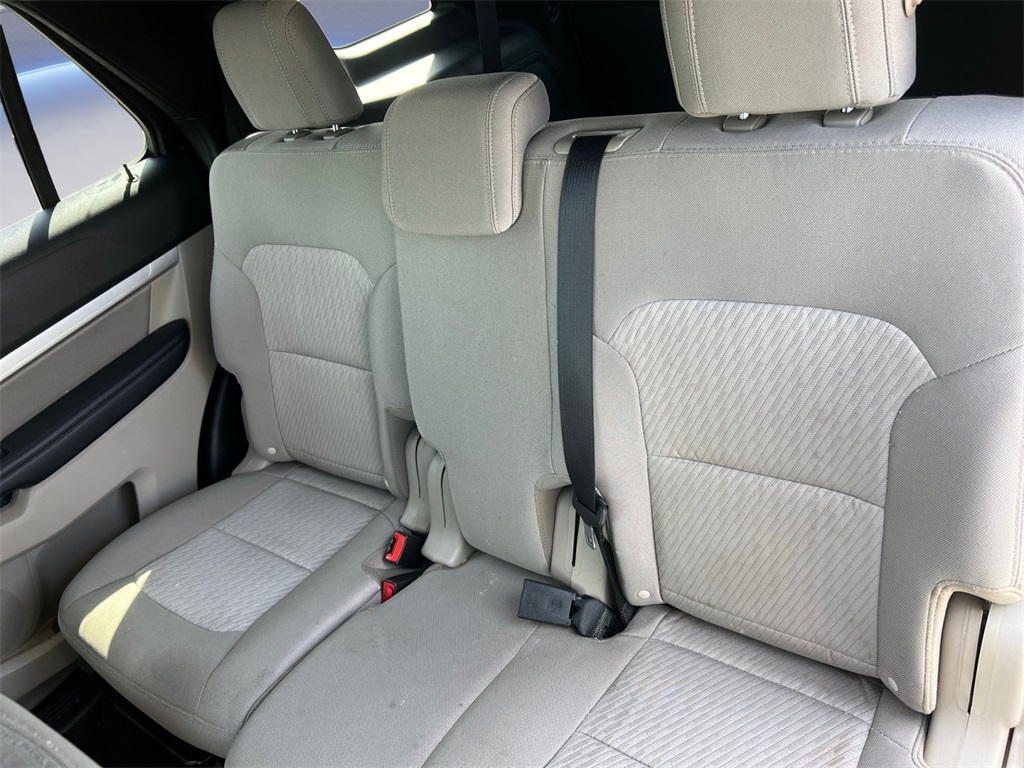 2018 Ford Explorer Base photo 10