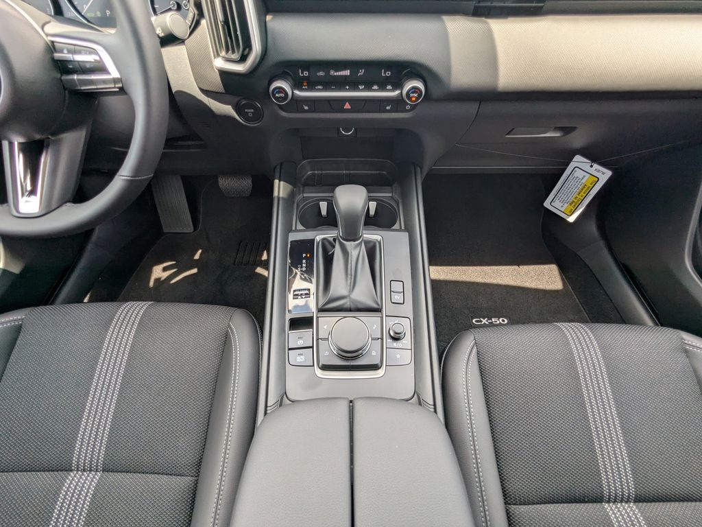 2025 Mazda CX-50 Preferred photo 17