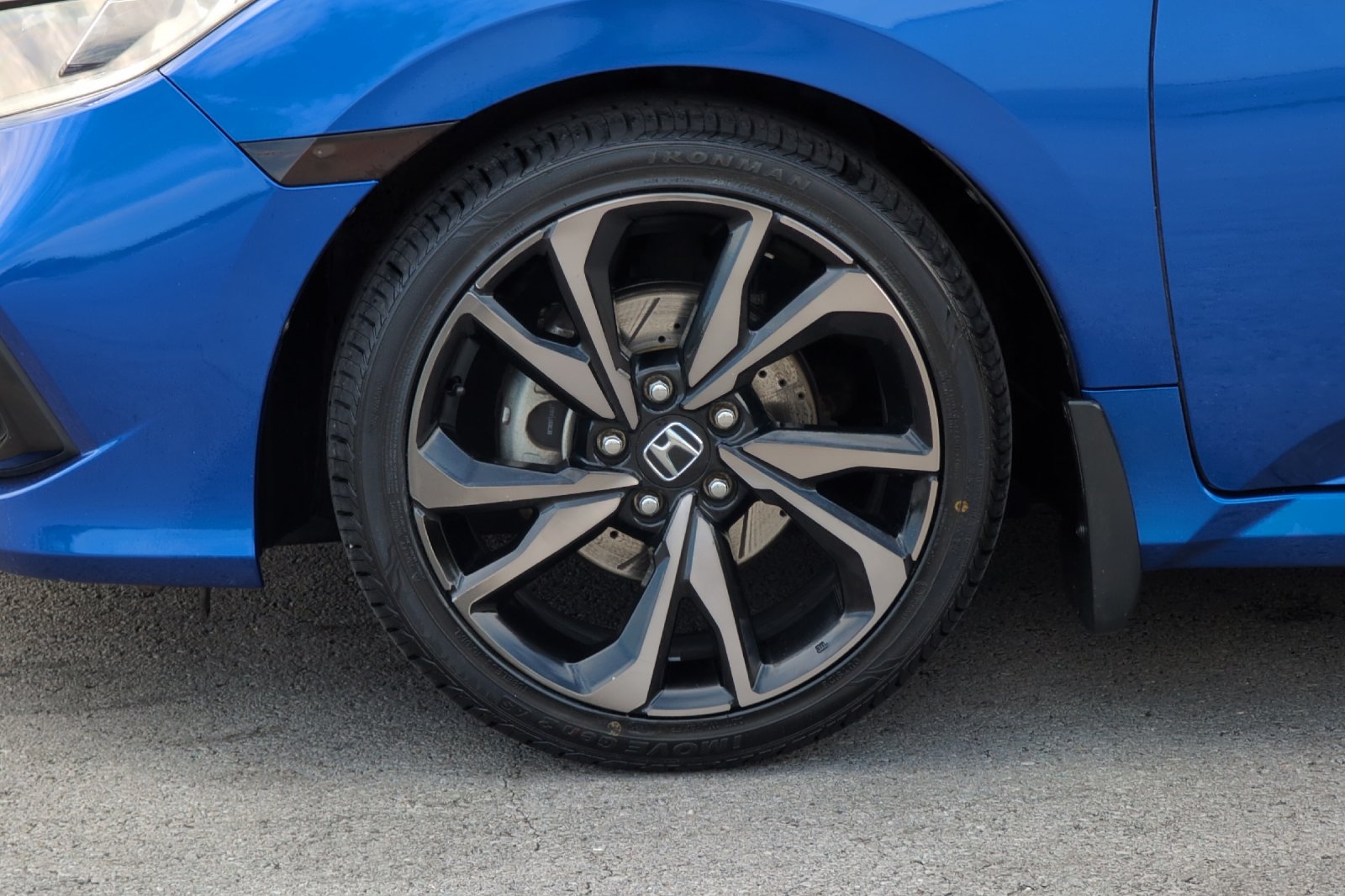 2019 Honda Civic Sport photo 23