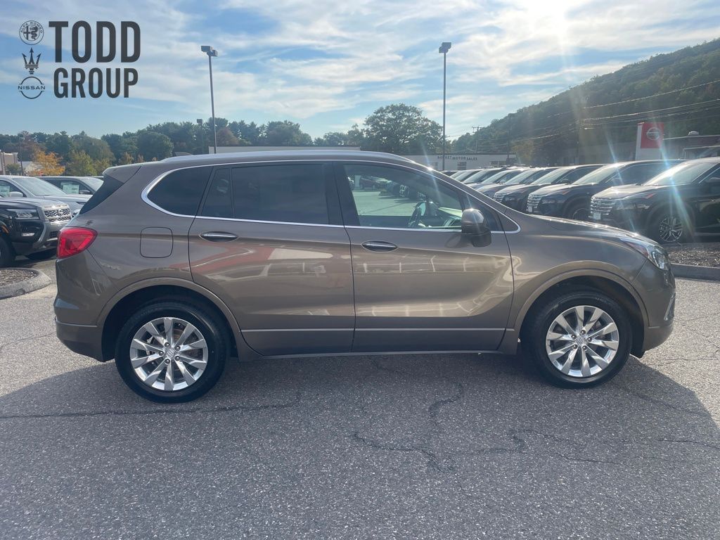 2017 Buick Envision Essence photo 5