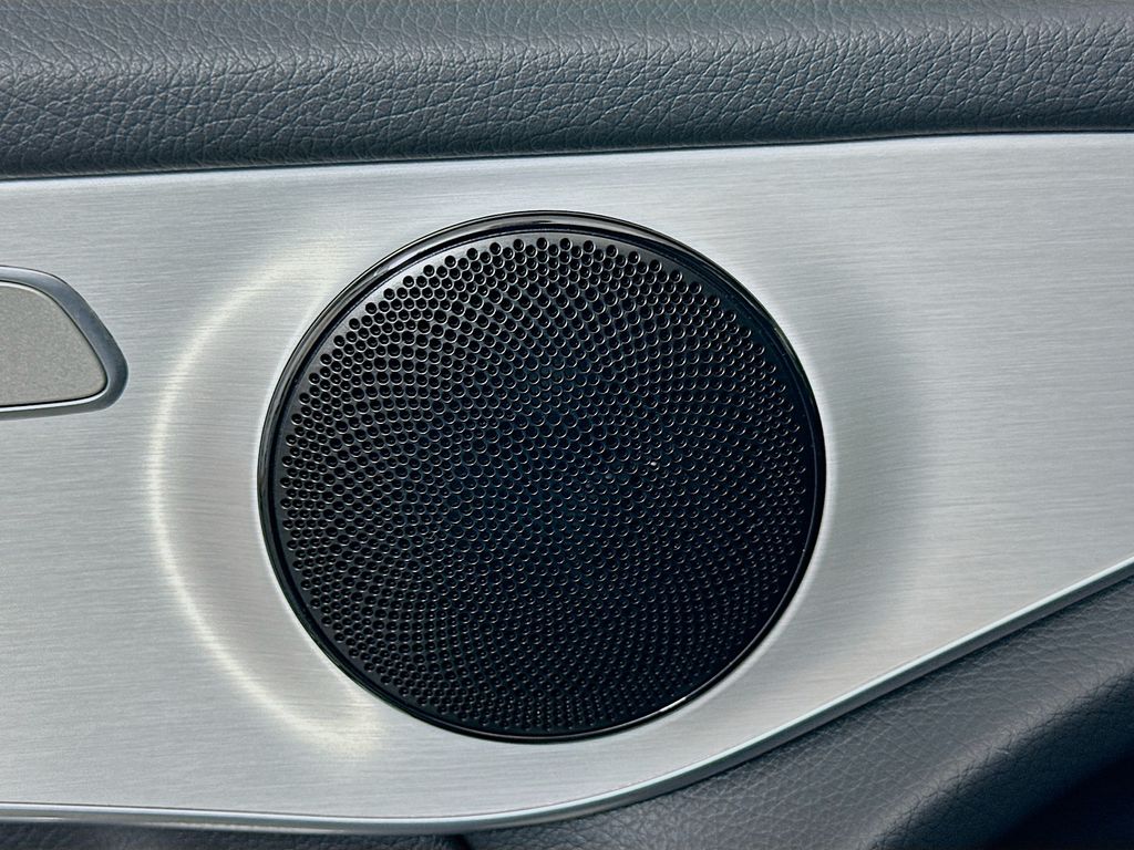 2022 Mercedes Benz GLC 300 4MATIC photo 18