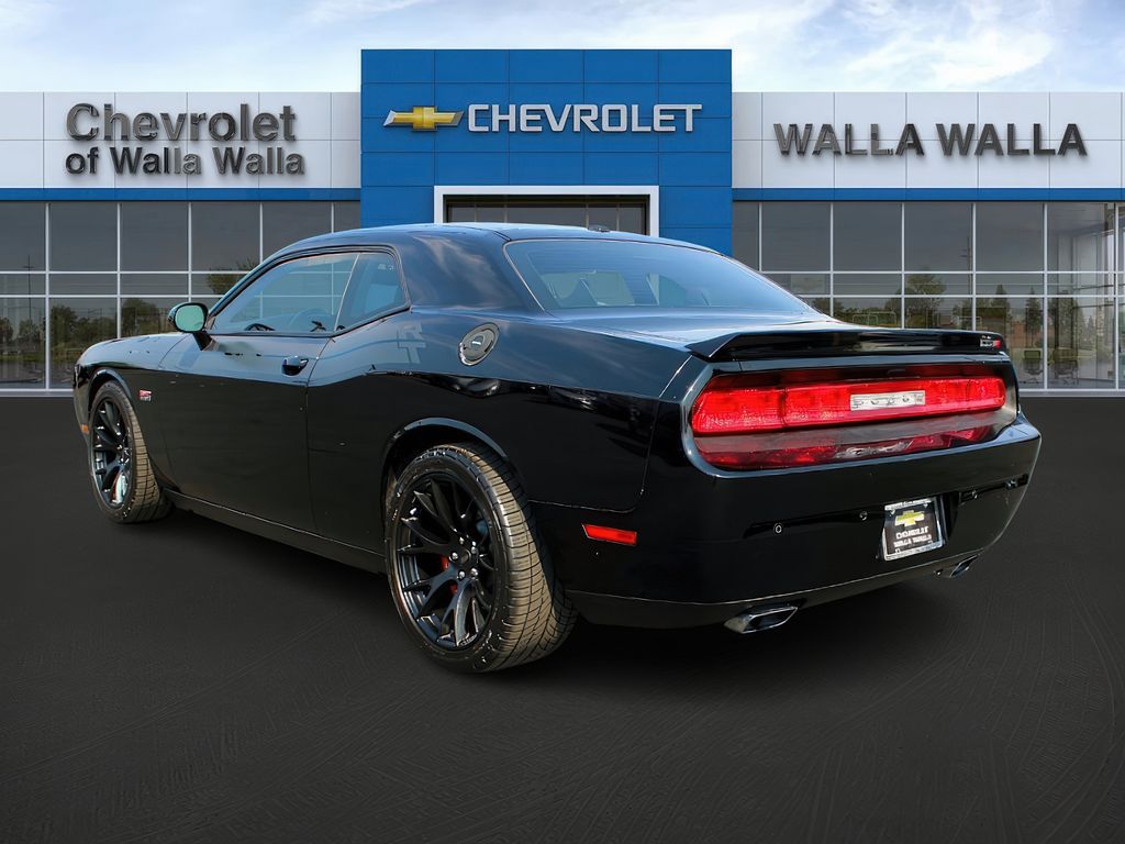 2013 Dodge Challenger SRT8 photo 4