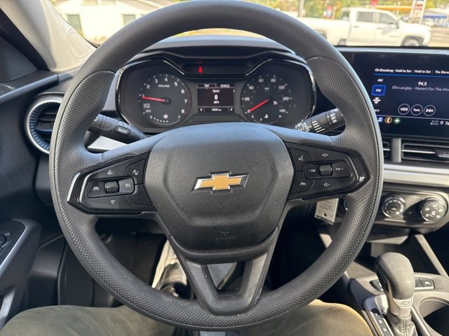 2024 Chevrolet Trax LS photo 22