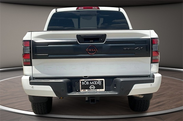 2025 Nissan Frontier PRO-4X photo 4
