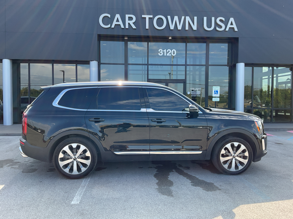 2022 Kia Telluride EX photo 7