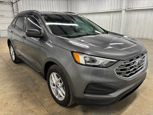 2021 Ford Edge SE's photo