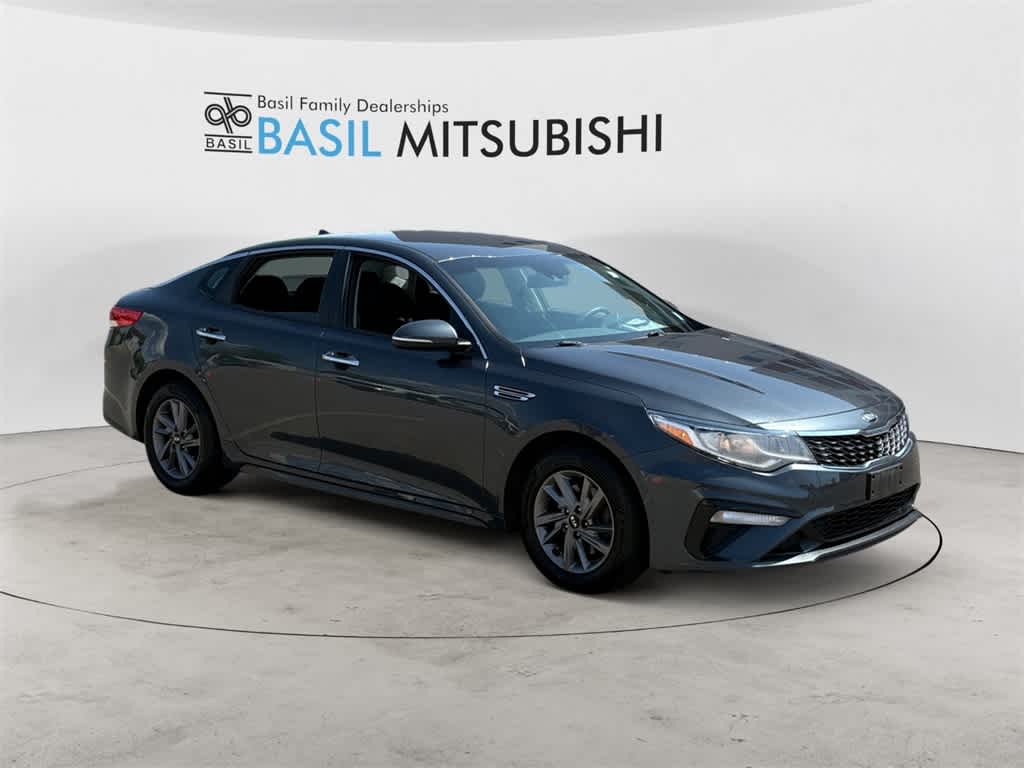 2020 Kia Optima LX's photo