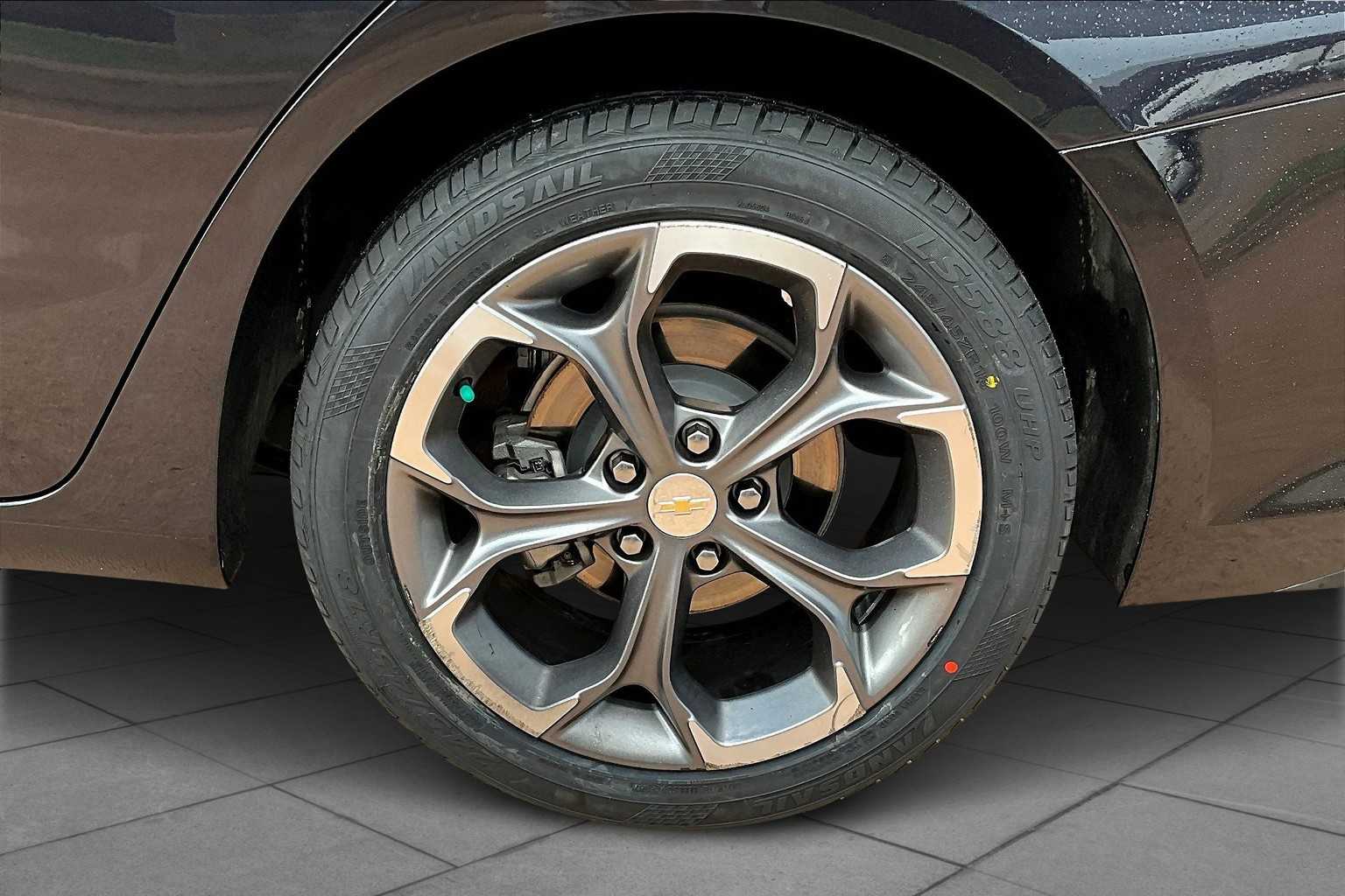 2023 Chevrolet Malibu 1LT photo 9
