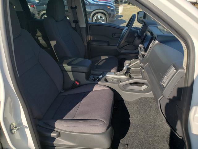 2025 Nissan Frontier Crew Cab S photo 14