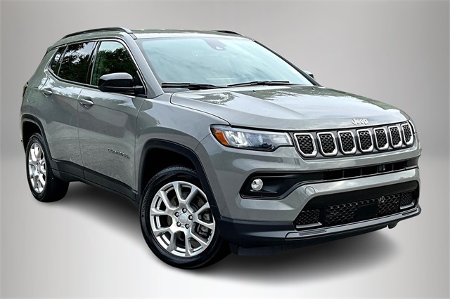 2023 Jeep Compass Latitude Lux
