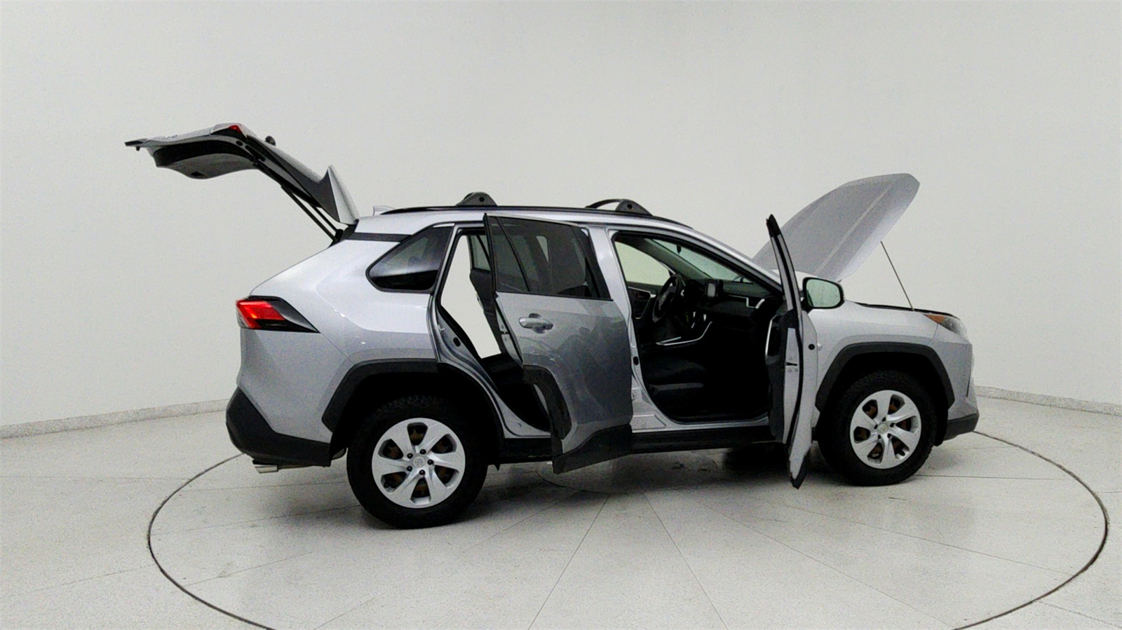 2019 Toyota RAV4 LE photo 12