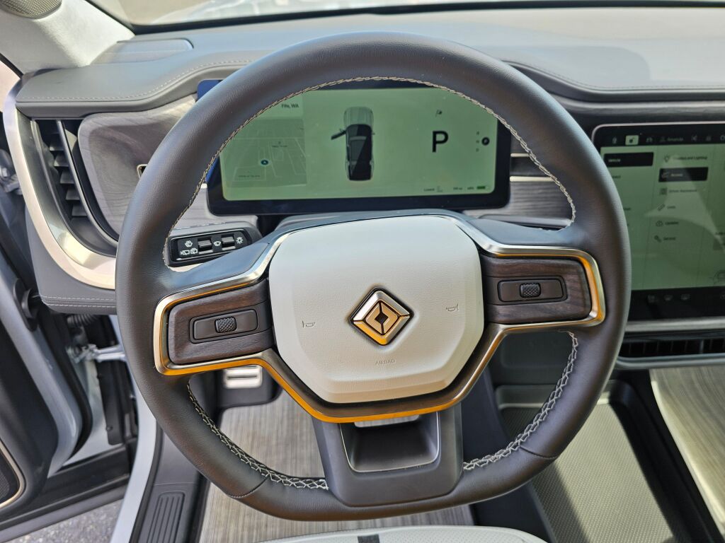 2023 Rivian R1S Adventure photo 28