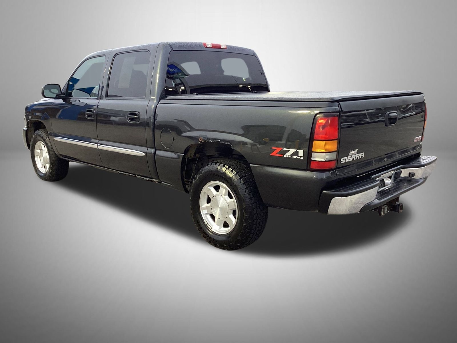 2005 Gmc Sierra 1500 SLE photo 3