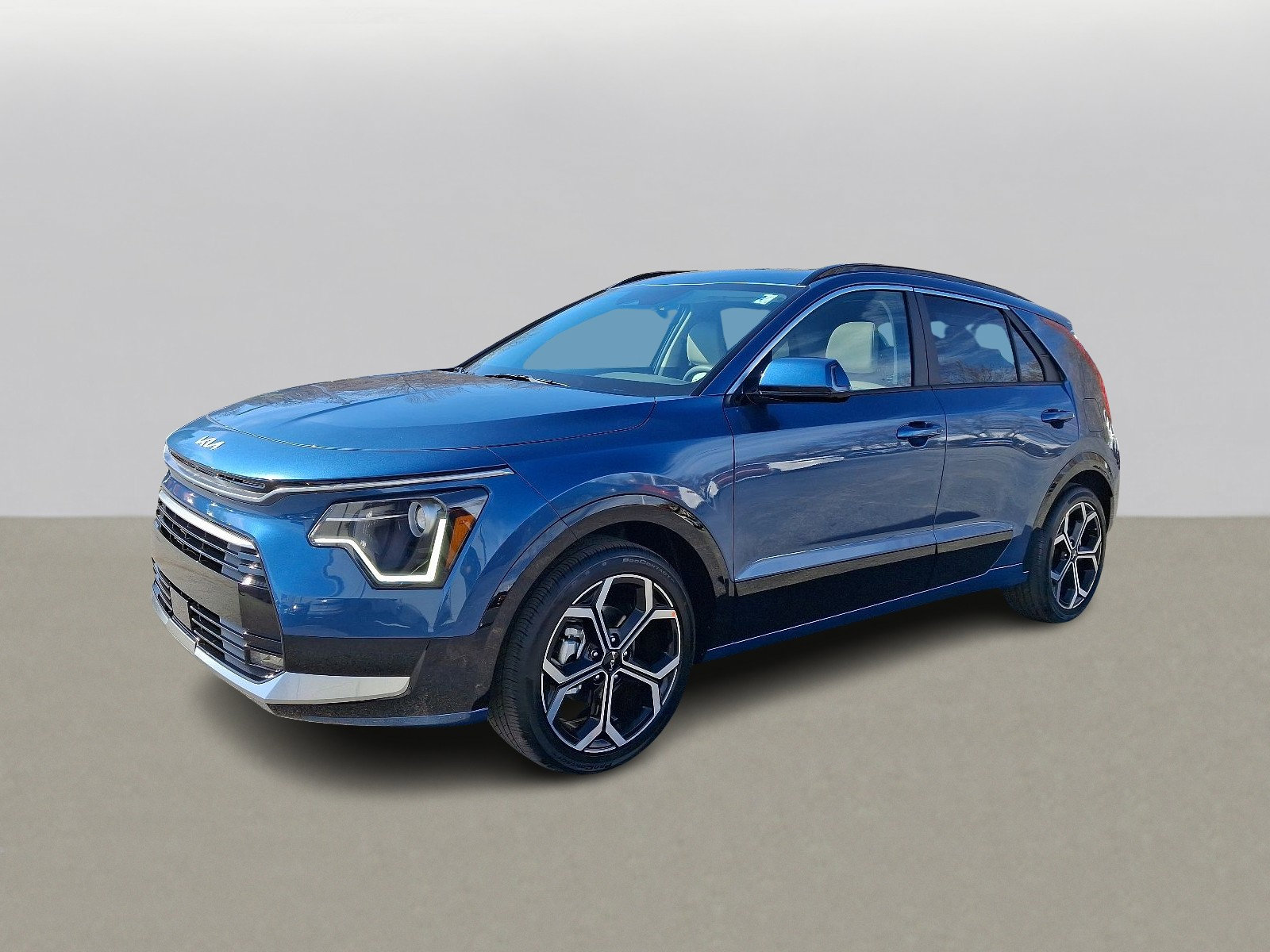 2025 Kia Niro EX Touring photo 2