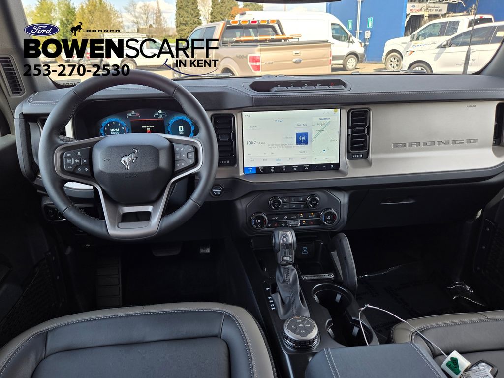 2025 Ford Bronco Outer Banks photo 11