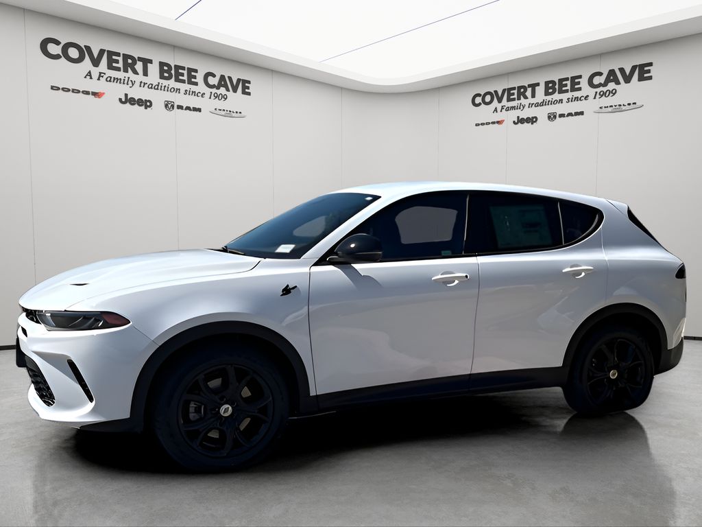 2025 Dodge Hornet GT photo 3
