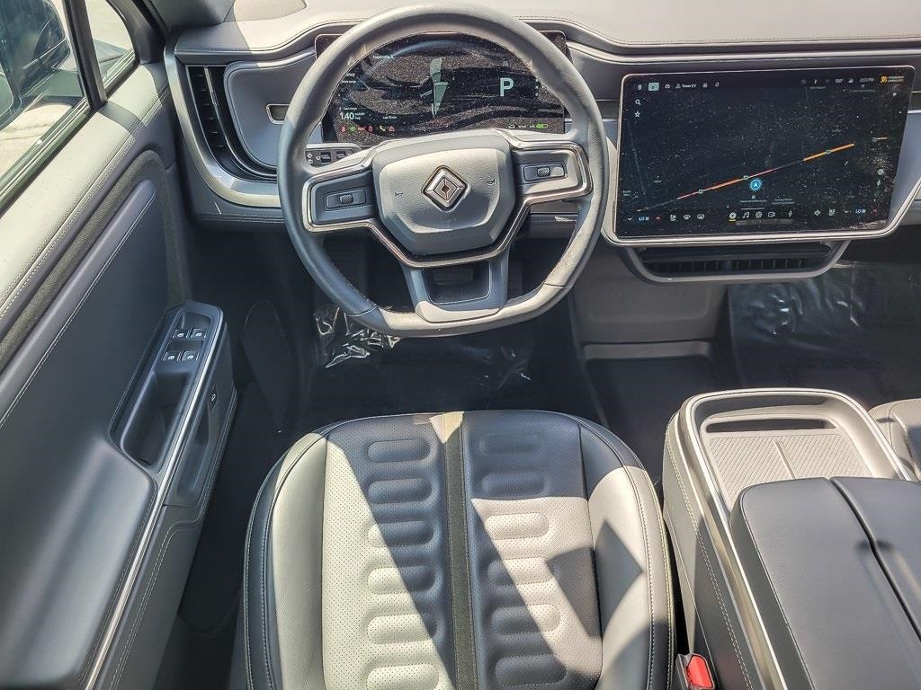 2025 RIVIAN R1S - Image 12