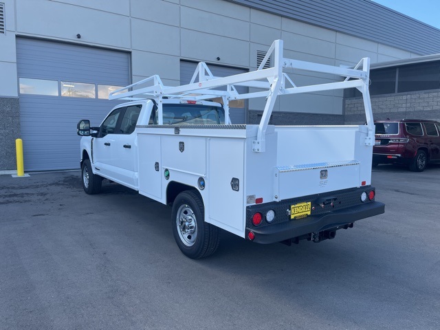 2026 Ford F-350 photo 3