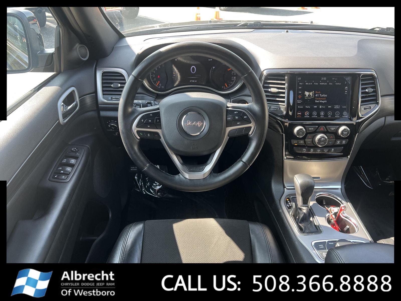 2022 Jeep Grand Cherokee Laredo X SE Altitude photo 23