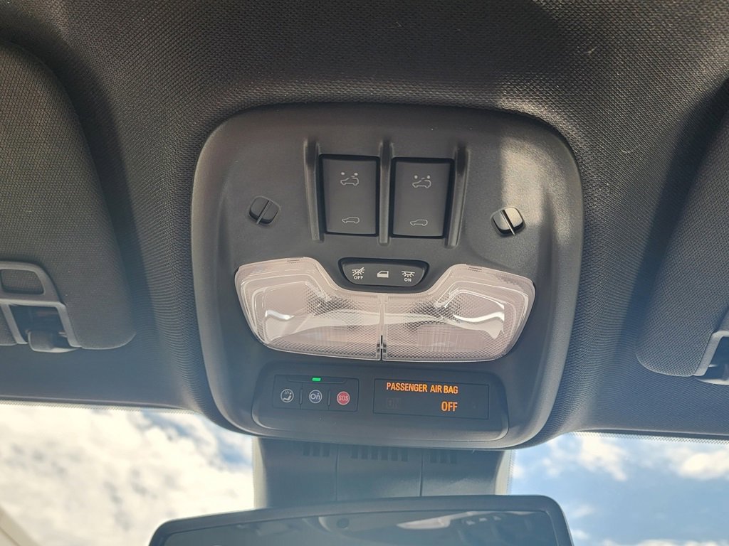 2025 Gmc Canyon Elevation photo 35