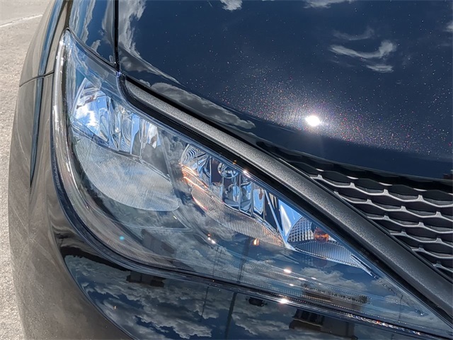 2026 Chrysler Voyager LX photo 8