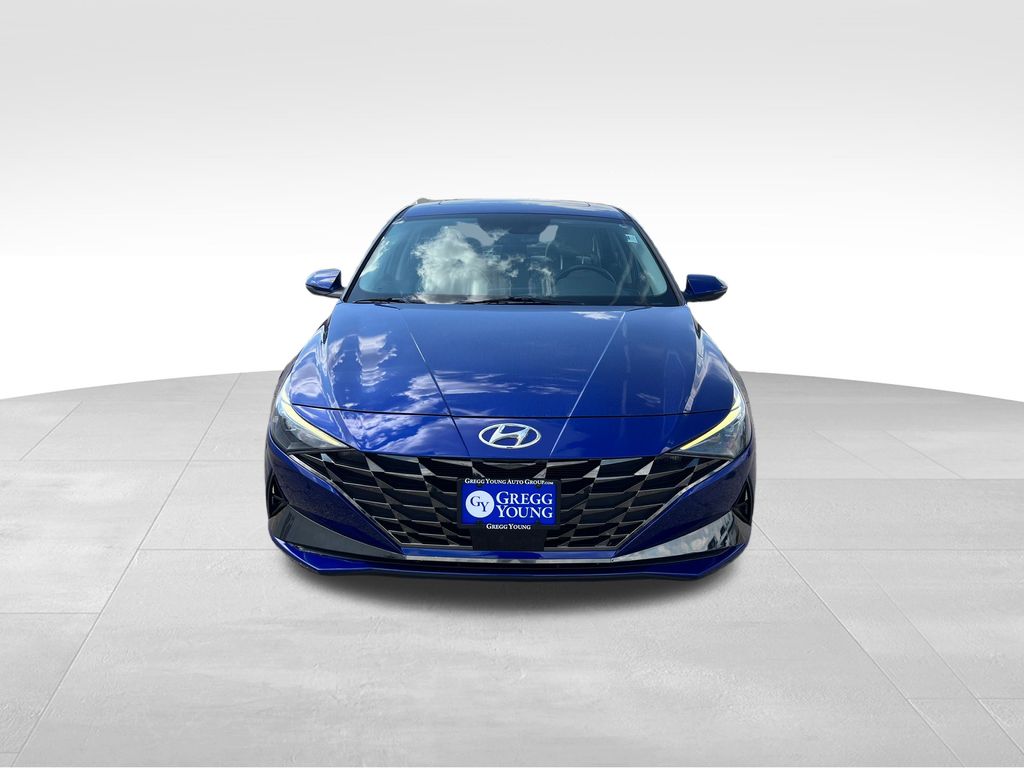 2022 Hyundai Elantra Limited photo 8