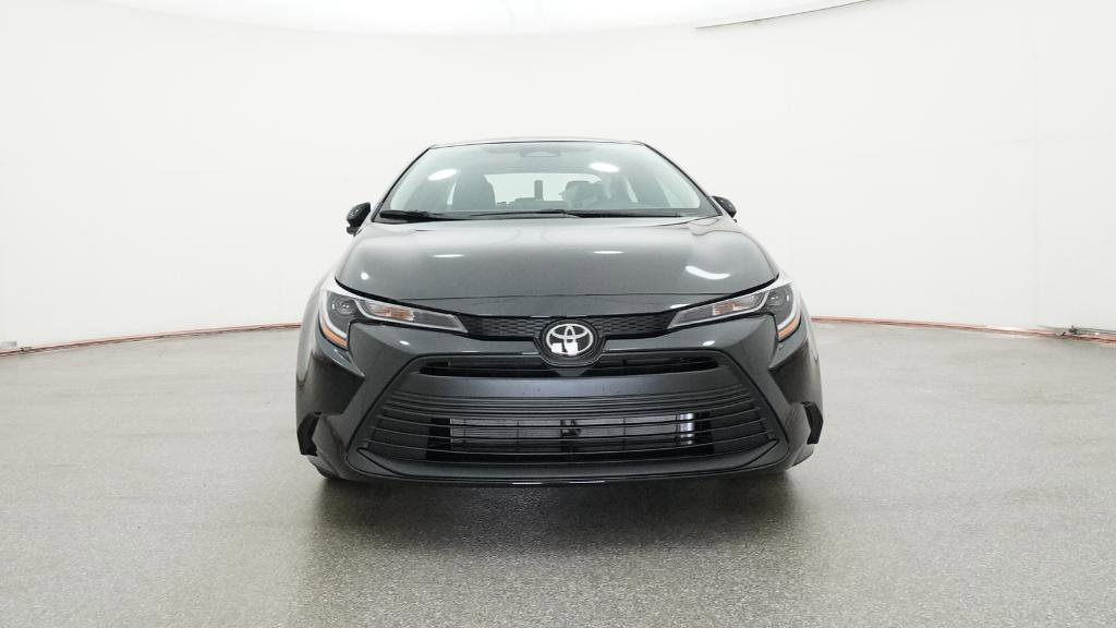 2026 Toyota Corolla LE photo 3