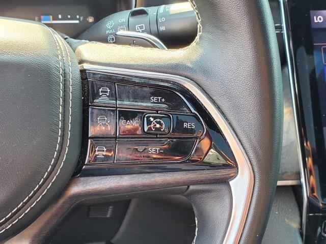2022 Jeep Grand Cherokee Overland photo 6