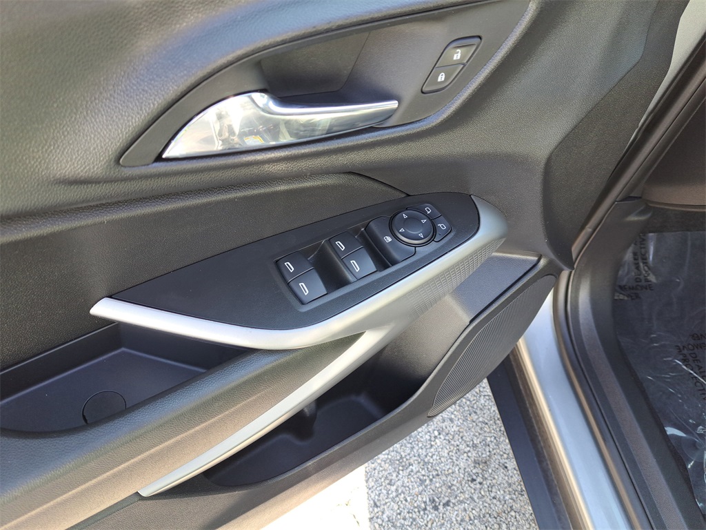 2024 Chevrolet Trax LS photo 11