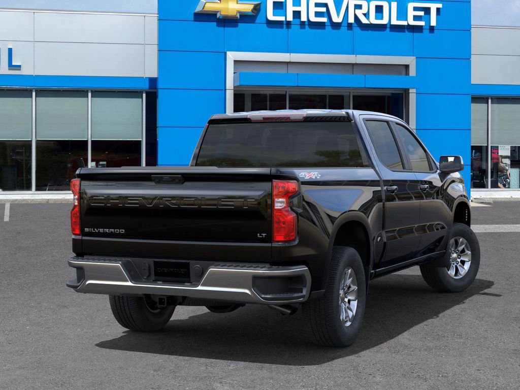 2025 Chevrolet Silverado 1500 LT photo 4
