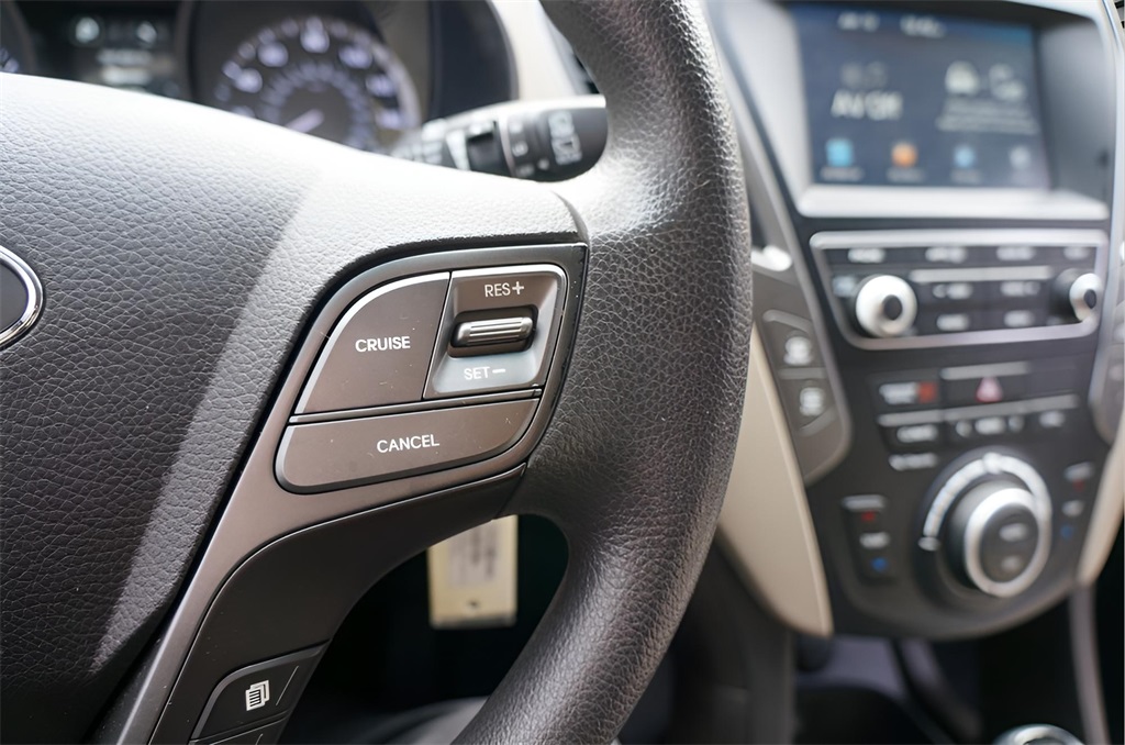 2017 Hyundai Santa Fe Sport Base photo 16