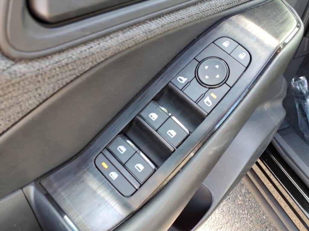 2023 Nissan Rogue S photo 17