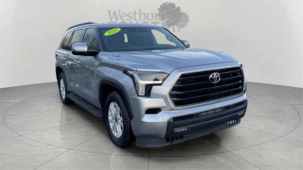 2025 Toyota Sequoia SR5's photo