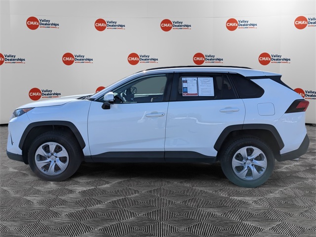 2021 Toyota RAV4 LE photo 6