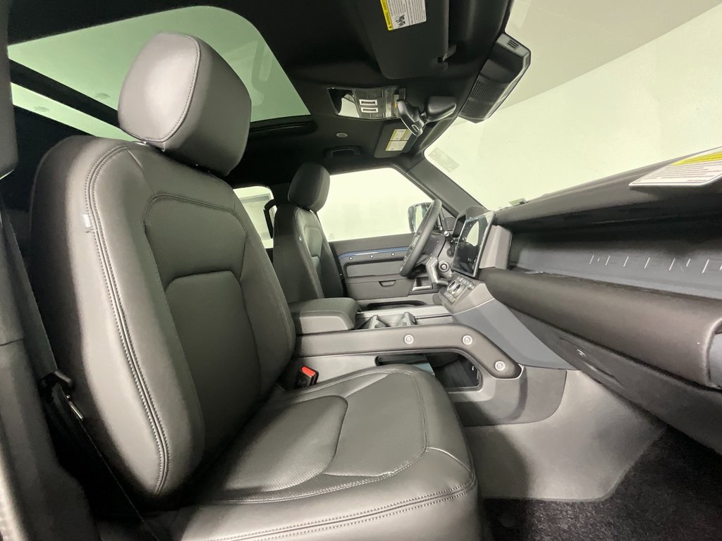 2026 Land Rover Defender 110 S photo 3