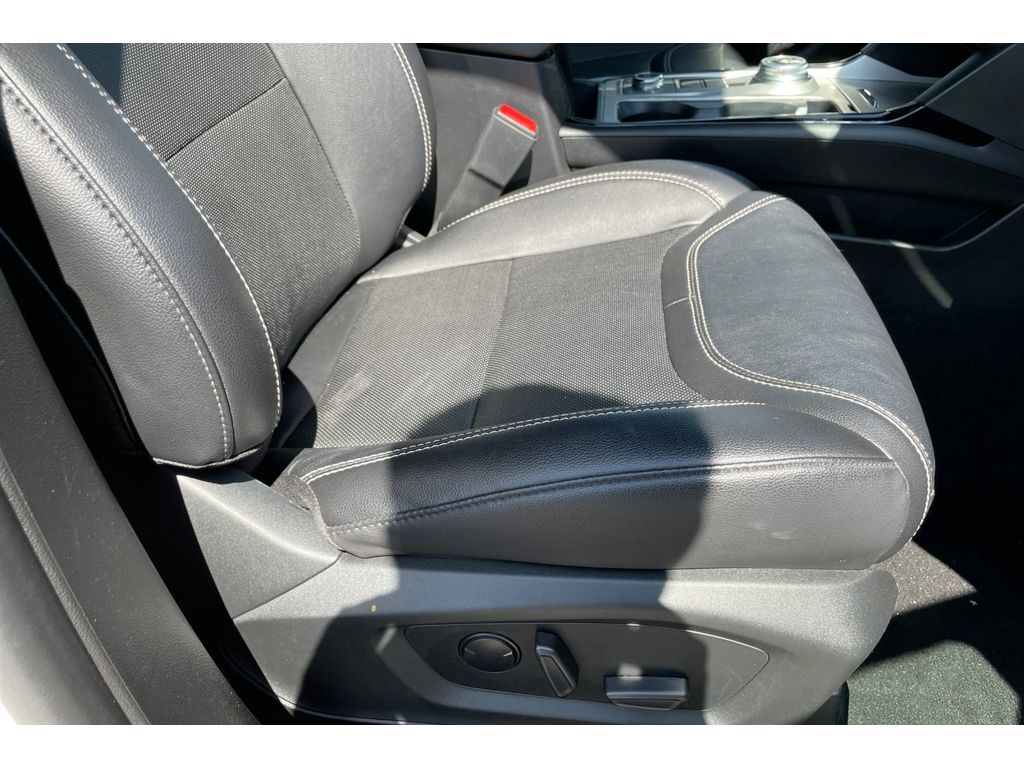 2023 Ford Explorer ST photo 23
