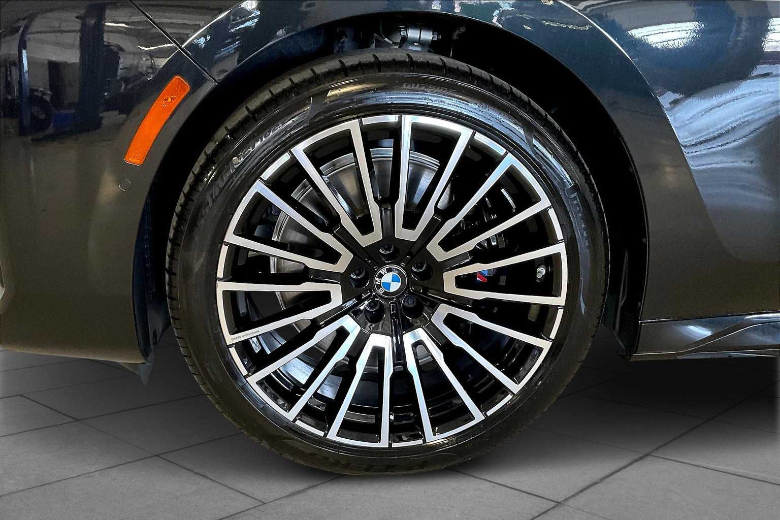 2025 Bmw 760i xDrive photo 11