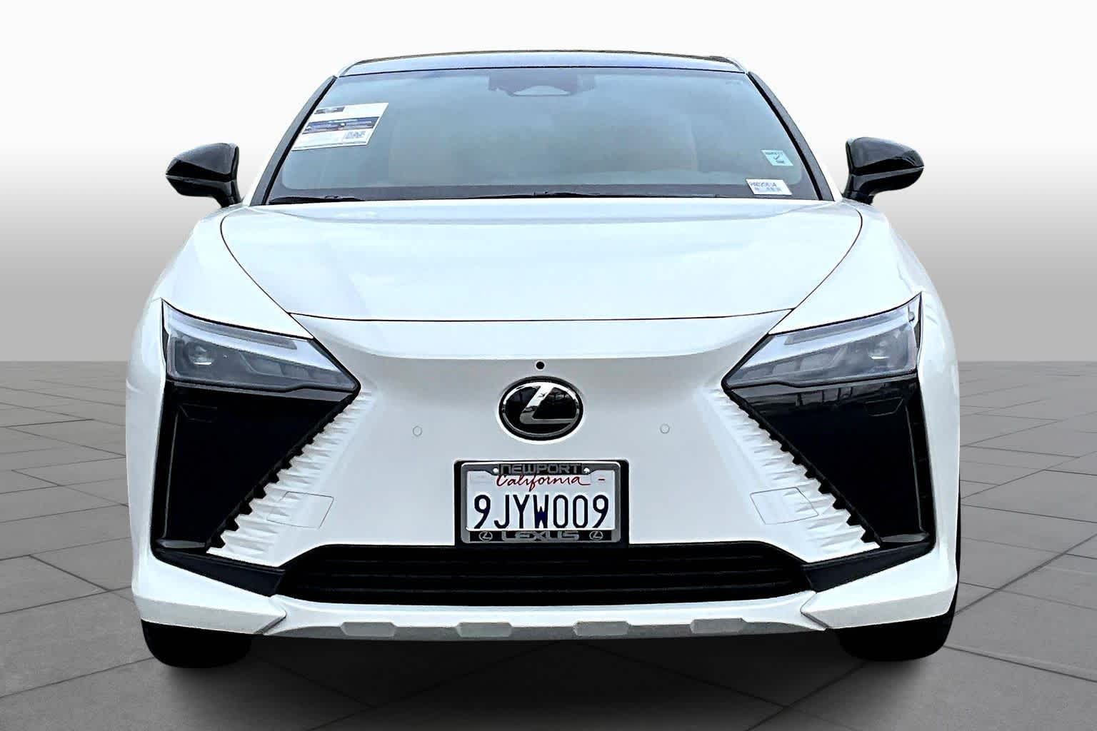 2023 Lexus RZ 450e Premium photo 3