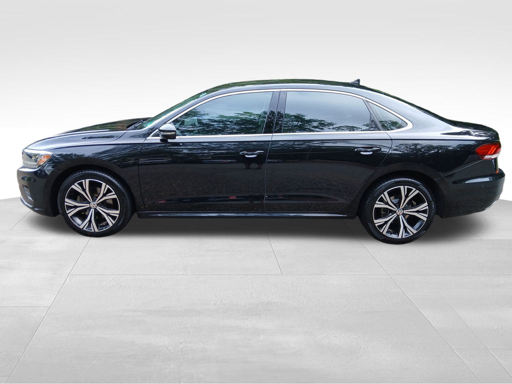 2020 Volkswagen Passat 2.0T SEL photo 2