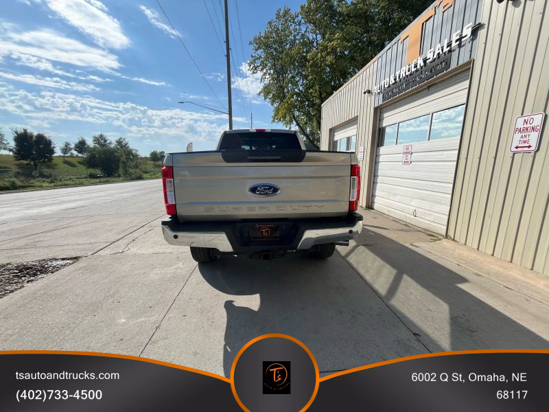 2017 Ford F-250 photo 5